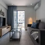 Odyssey - Captivating 2-bedroom Retreat In * Λάρνακα