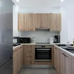 Διαμέρισμα Odyssey - Captivating 2-bedroom Retreat In Λάρνακα