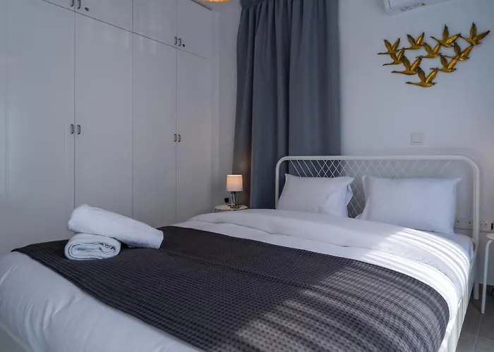 Lägenhet Odyssey - Captivating 2-bedroom Retreat In Larnaca